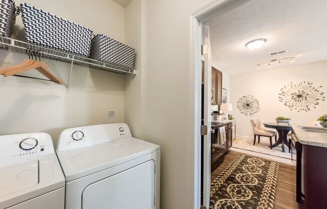 washer and dryer units in apartment