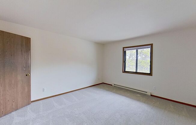 2 beds, 2 baths, 1,012 sqft, $1,373, Unit 49