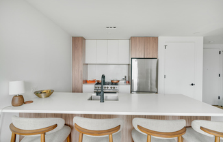 3 beds, 2 baths, 1,042 sqft, $6,736, Unit 305