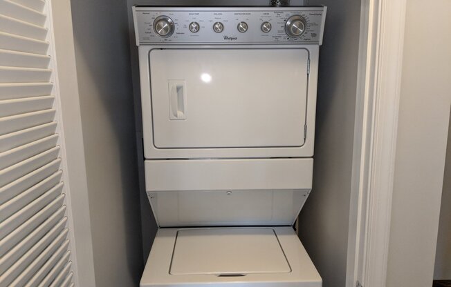 2 beds, 2.5 baths, 1,118 sqft, $2,449, Unit 215