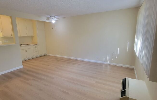 37 unit building close to CSUN!