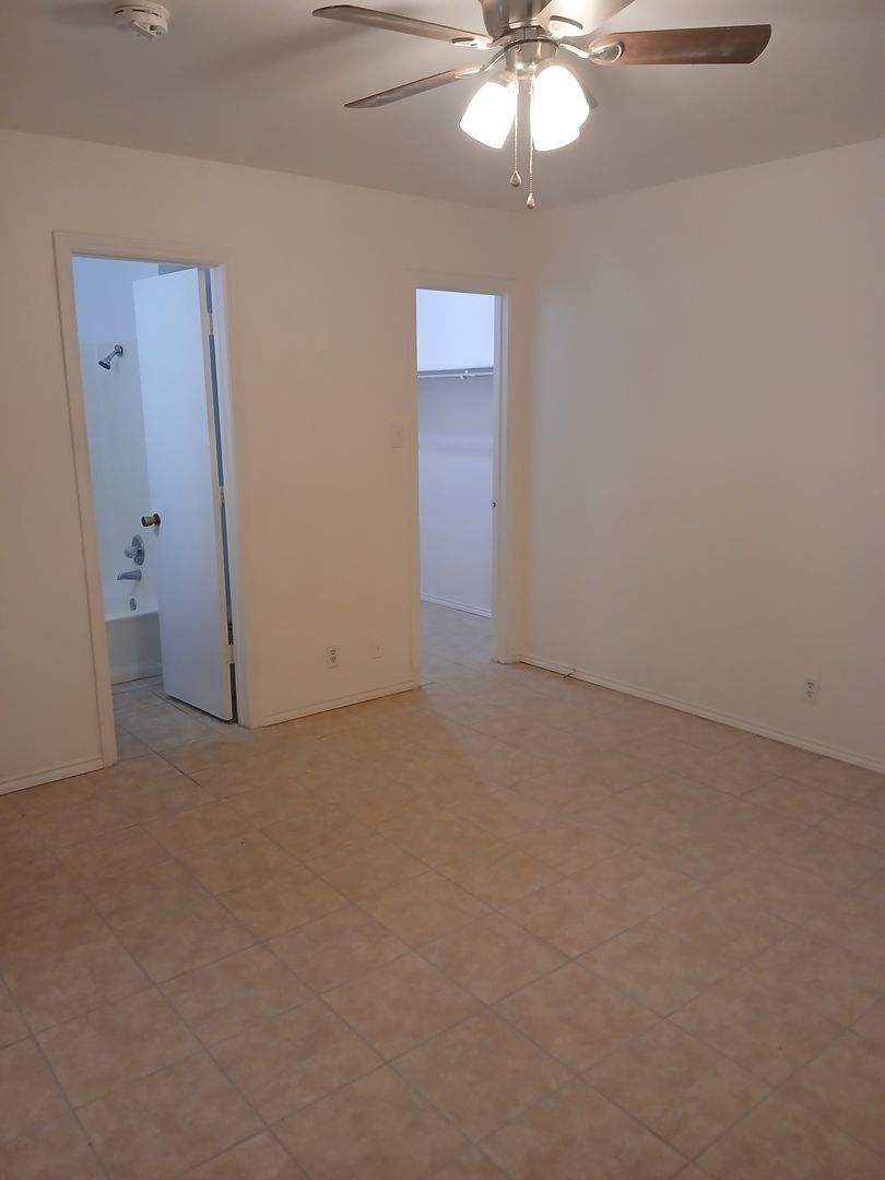 3305 Fallmeadow