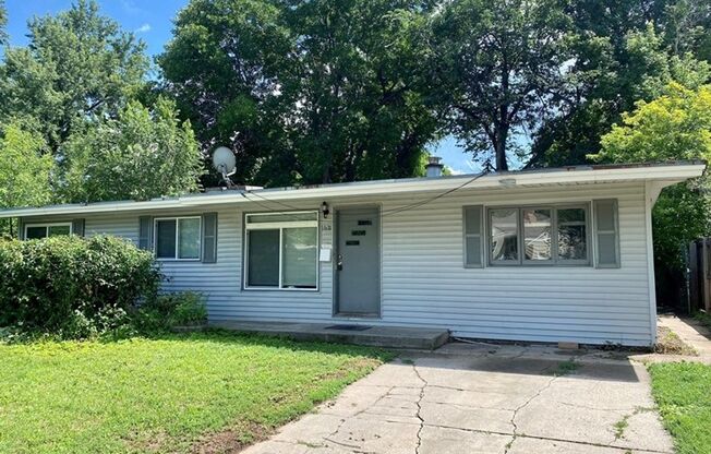 Large Backyard, Close to CSU!