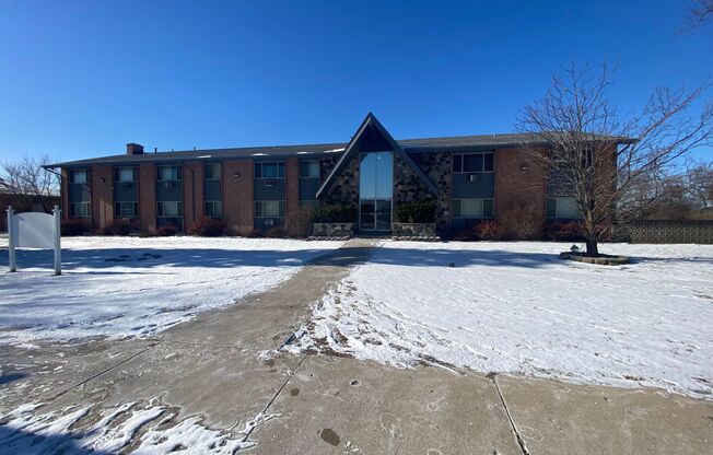 5167 N. Lovers Lane Rd