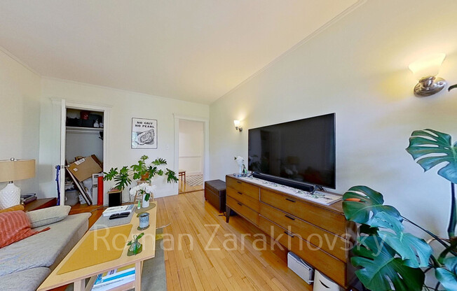 1852 COMMONWEALTH AVE