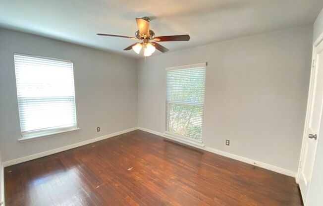 3 beds, 1 bath, $1,695