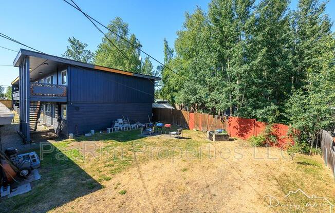 1807 W 36 AVE