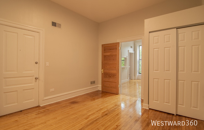 2056 N HALSTED