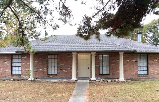 SPACIOUS NEWLY RENOVATED HOUSE