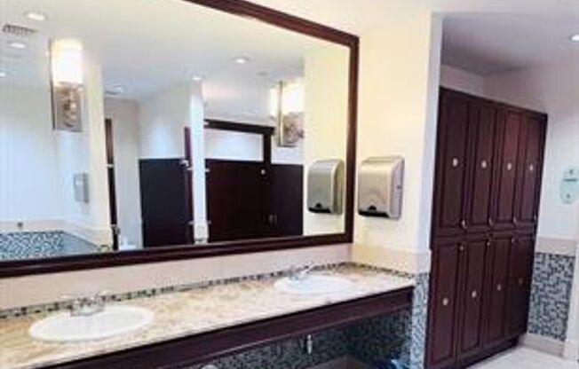 3 beds, 3 baths, $5,400