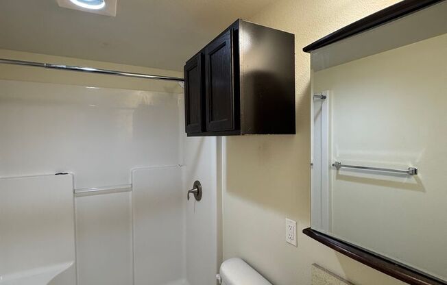 Studio, 1 bath, 350 sqft, $1,000, Unit 109