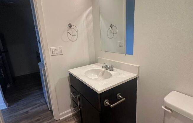 Studio, 1 bath, 475 sqft, $1,125, Unit 117