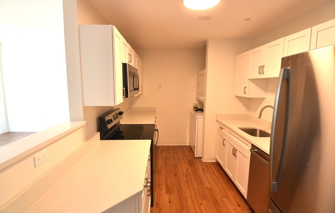 1 bed, 1 bath, 671 sqft, $3,500, Unit 103