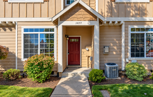 Townhome in Quiet Neighborhood