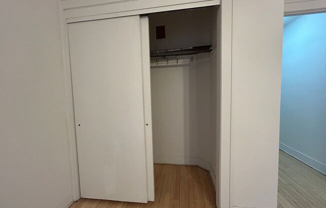 1 bed, 1 bath, $1,245, Unit 26