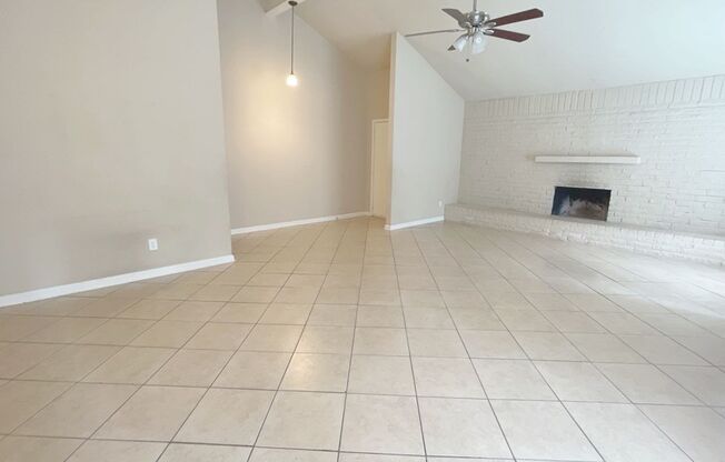 10414 Huntington Way - Ask about our NO SECURITY DEPOSIT option!