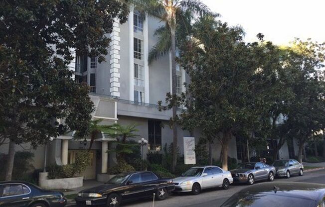 1 bed, 1 bath, 850 sqft, $2,275, Unit 207