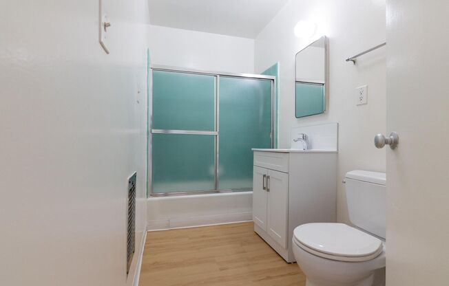 Studio, 1 bath, 375 sqft, $1,975, Unit 203