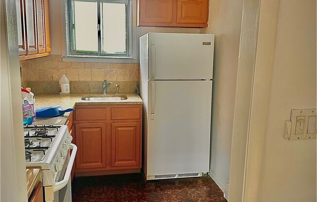 1 bed, 1 bath, $1,800, Unit Apt M