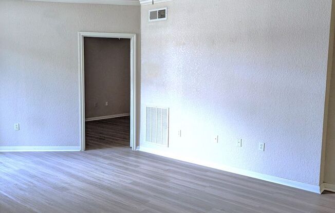 2 beds, 2 baths, $1,950, Unit Unit 432