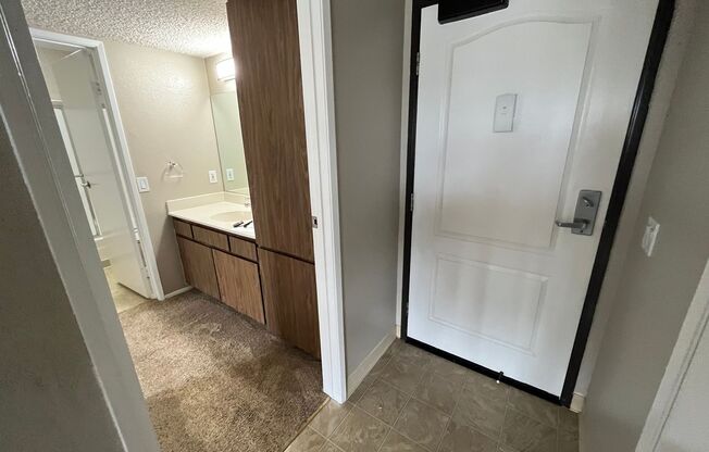 1 bed, 1 bath, 562 sqft, $2,050, Unit 138