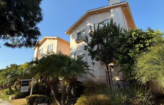 Beautiful 3 Bedroom Granada Hills Condo!
