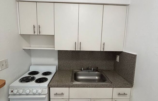 1 Bed/ 1 Bath in the Heart of Miami!
