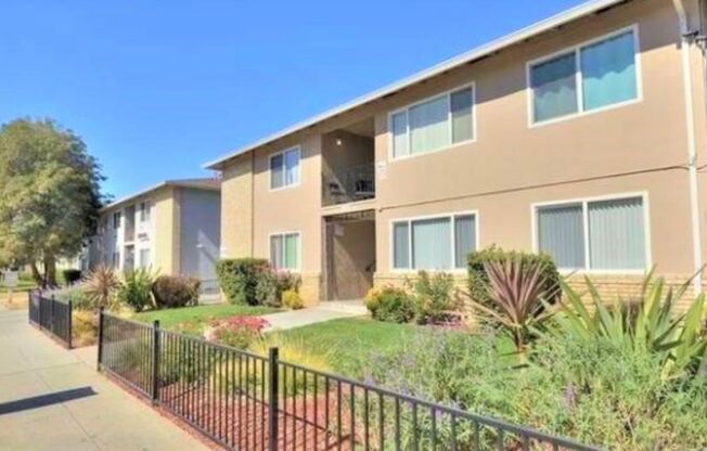 1 bed, 1 bath, 700 sqft, $1,998, Unit 3189 #20