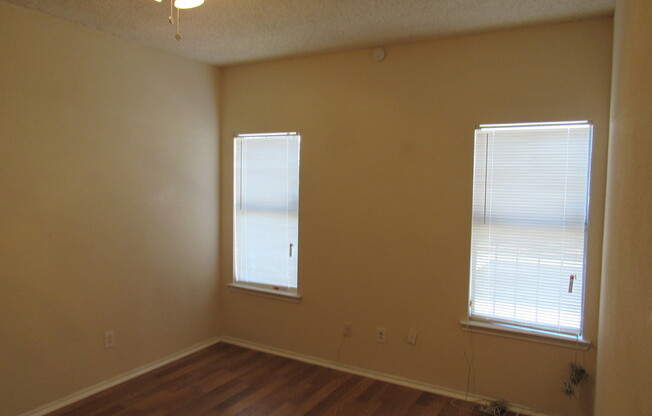 2 beds, 2 baths, $1,650