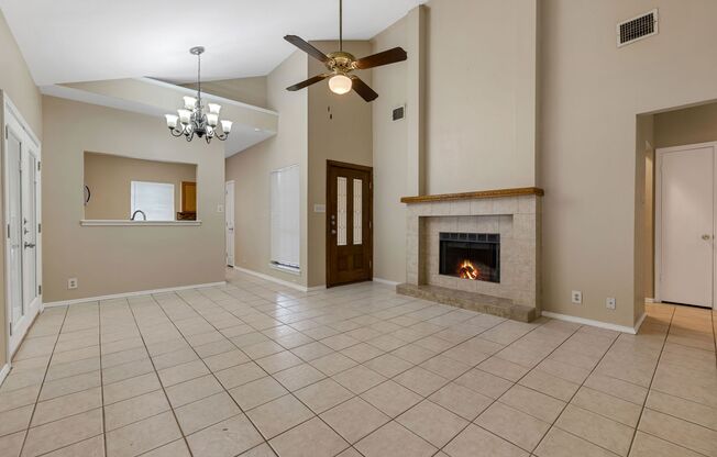 Move in ready rental property located in NW San Antonio!