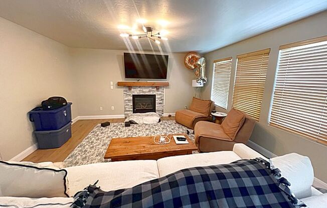 Family Friendly Trailside Home
