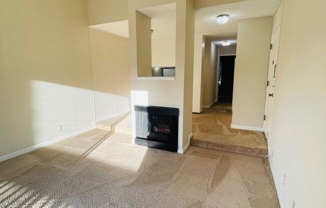 1 bed, 1 bath, $2,000, Unit # 220