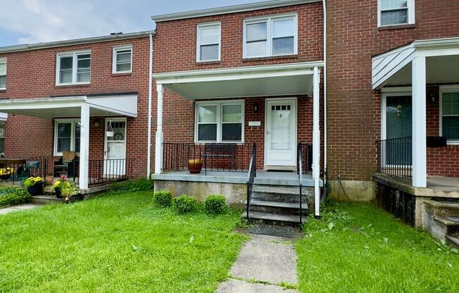 Modern 3-Bedroom Townhome in Towson with Spacious Yard