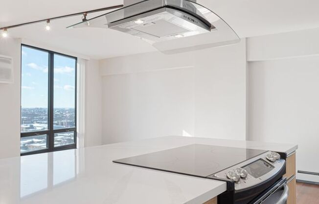 2 beds, 1.5 baths, 976 sqft, $3,000, Unit 20K