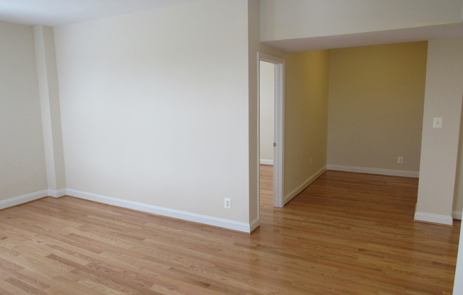 1 bed, 1 bath, 758 sqft, $3,400, Unit W310