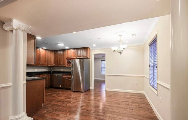 3 + 2 CLEAN AND FRESH CONDO in SECURE BLDG