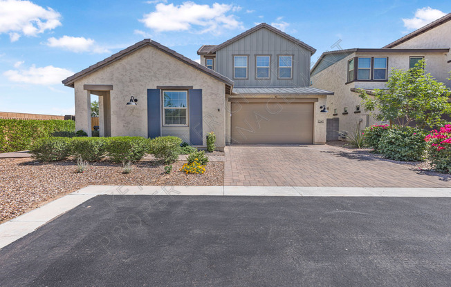 (Coming Soon) Modern 3-Bed/2.5-Bath Home in Desirable Chandler Boutique Neighborhood – Spacious Layout, Pet-Friendly, Corner Lot, and Private Backyard
