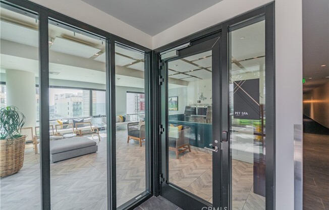 1 bed, 1 bath, 711 sqft, $2,800, Unit 1414