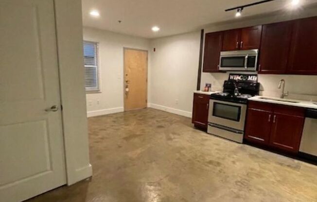 1 bed, 1 bath, 465 sqft, $1,175, Unit Apt 103