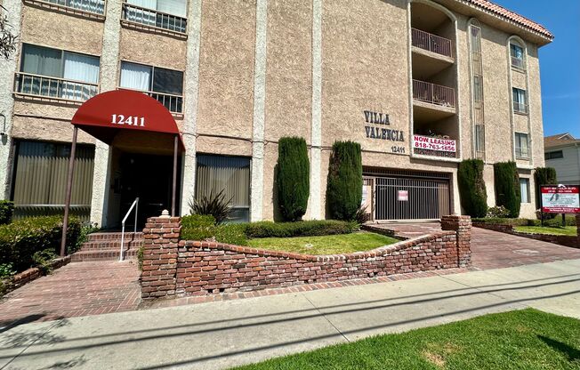 Villa Valencia Apartments