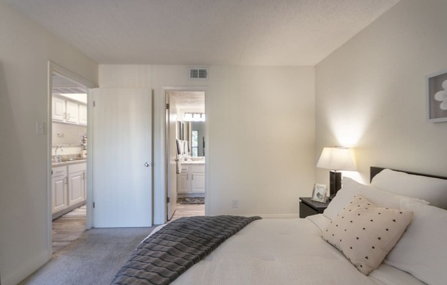 This is a photo of the dining area of the 515 square foot 1 bedroom apartment at Canyon Creek Apartments in Dallas, TX