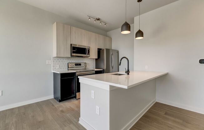 2 beds, 1 bath, 775 sqft, $1,865, Unit 506