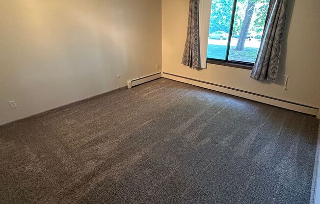 1 bed, 1 bath, $1,300