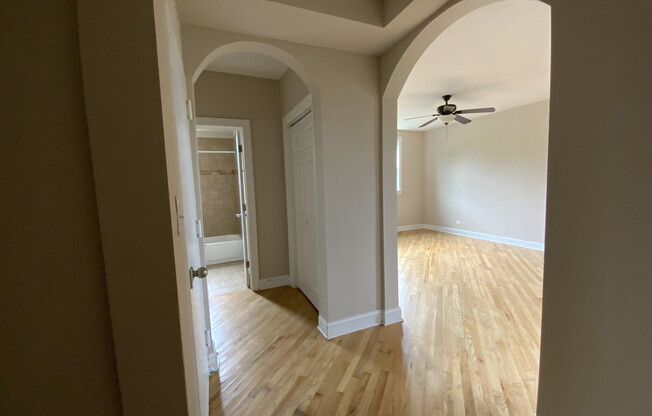 894 Green Bay Road