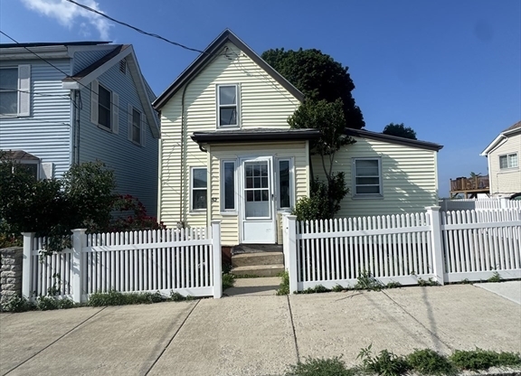 52 CREST AVE