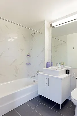 Studio, 1 bath, $5,880, Unit 11E