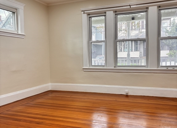 72 EDWARD ST