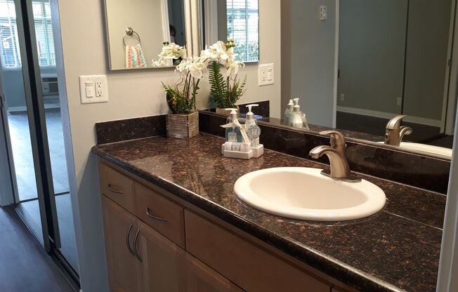 1 bed, 1 bath, 750 sqft, $2,355, Unit 0058
