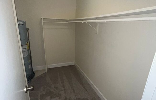 1 bed, 1 bath, 745 sqft, $1,600, Unit 14233 #A1