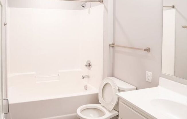 Studio, 1 bath, 554 sqft, $1,050, Unit 161401